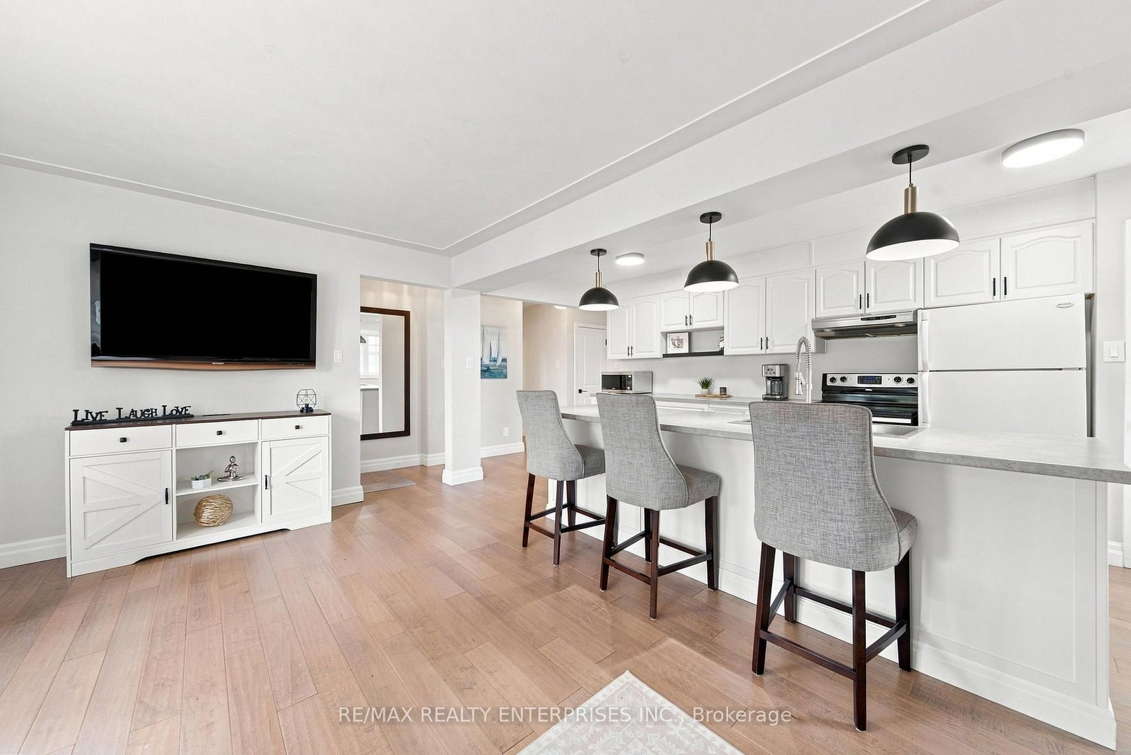 56 Alexander Avenue • Cambridge, ON photo 12
