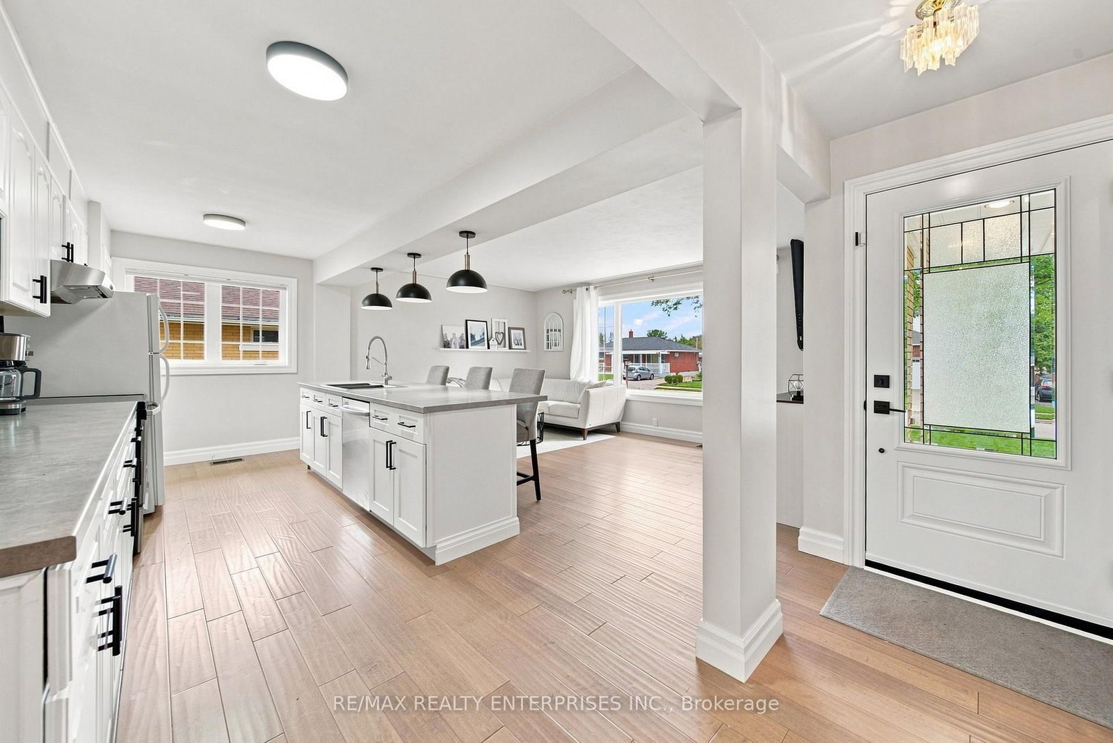 56 Alexander Avenue • Cambridge, ON photo 4