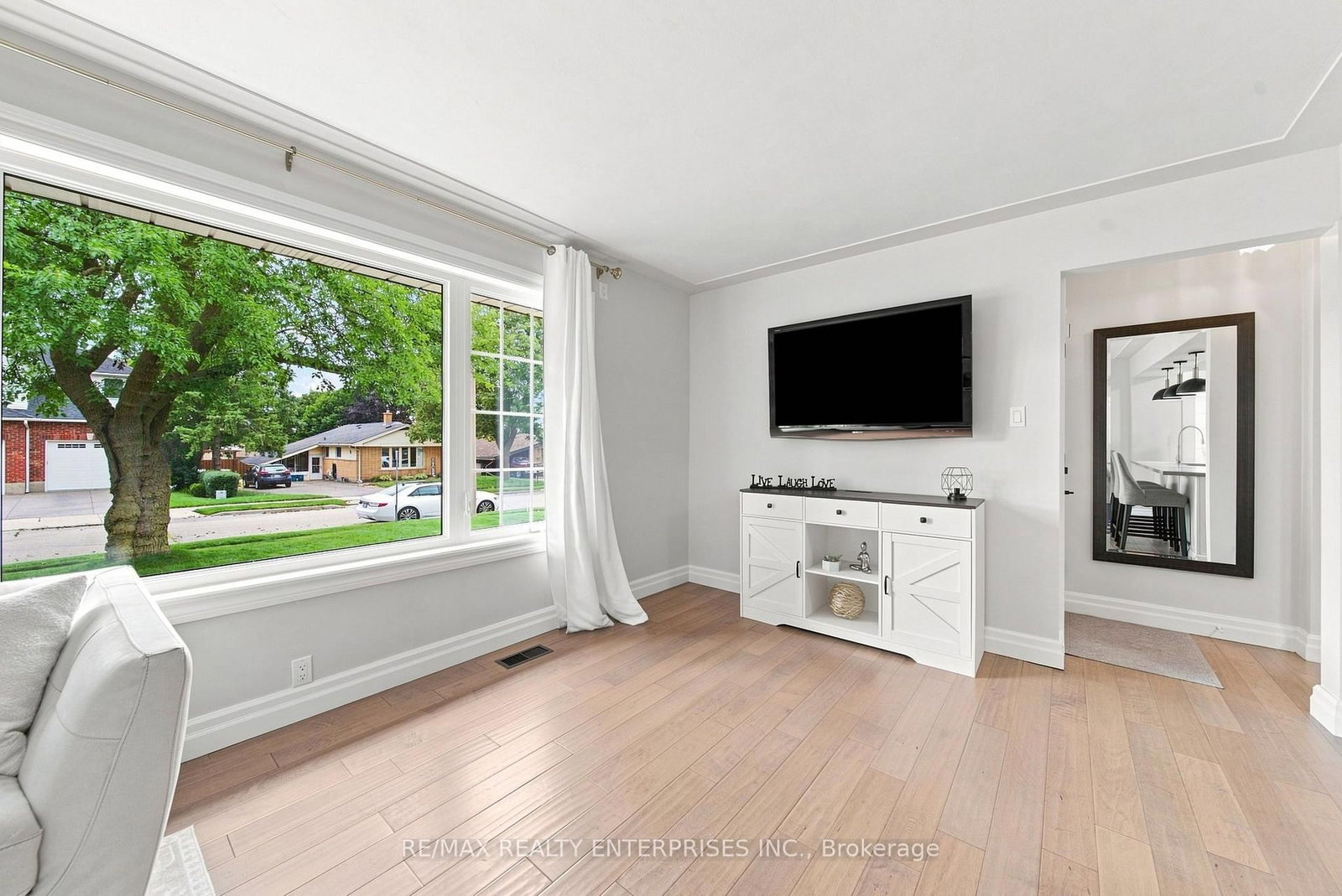 56 Alexander Avenue • Cambridge, ON photo 8