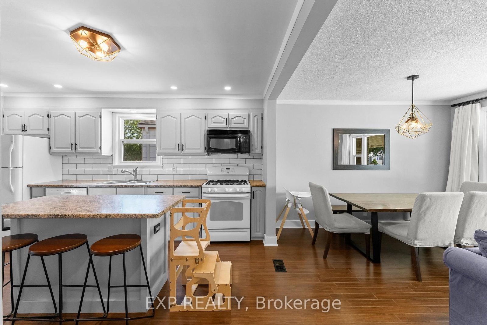 14 Mcdonald Avenue • Thorold, ON photo 11