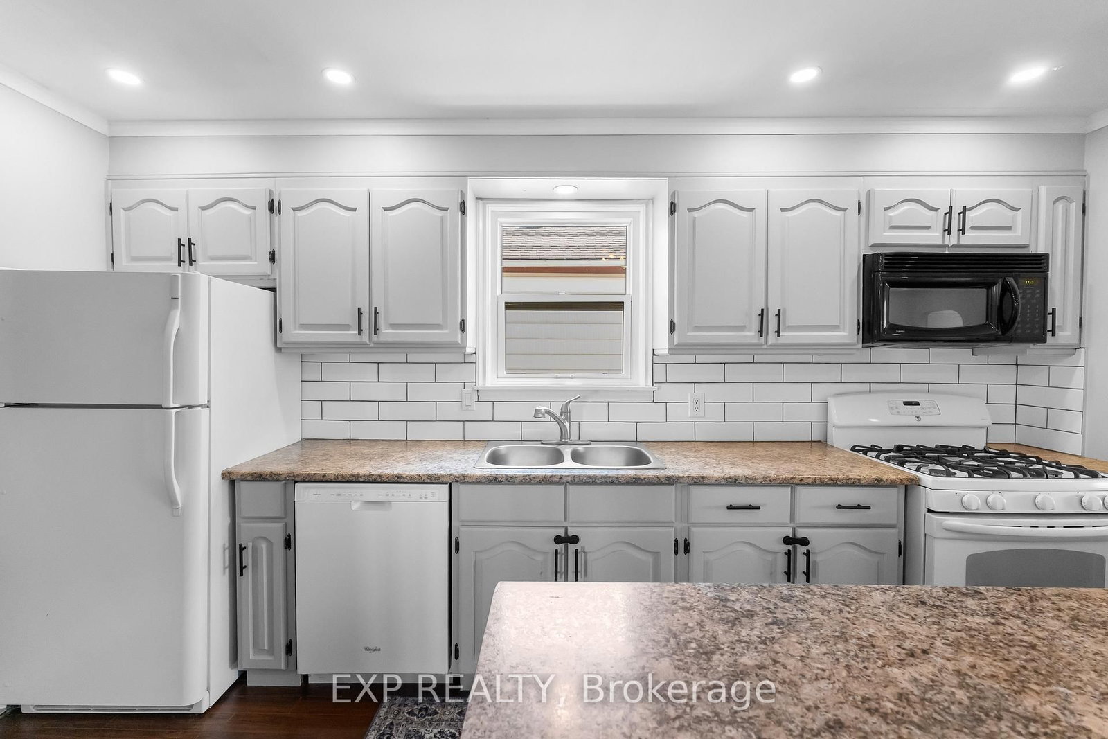 14 Mcdonald Avenue • Thorold, ON photo 12