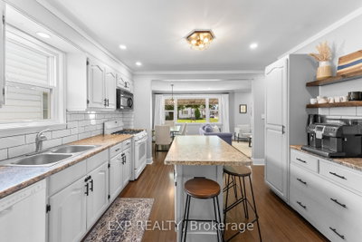 14 Mcdonald Avenue • Thorold, ON photo 3