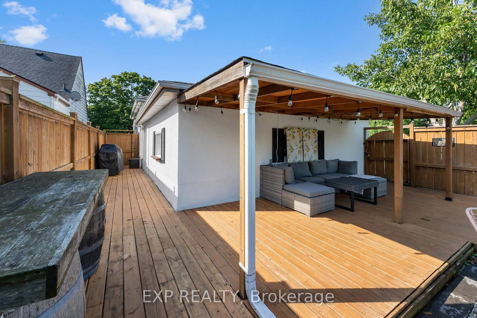 14 Mcdonald Avenue • Thorold, ON photo 42