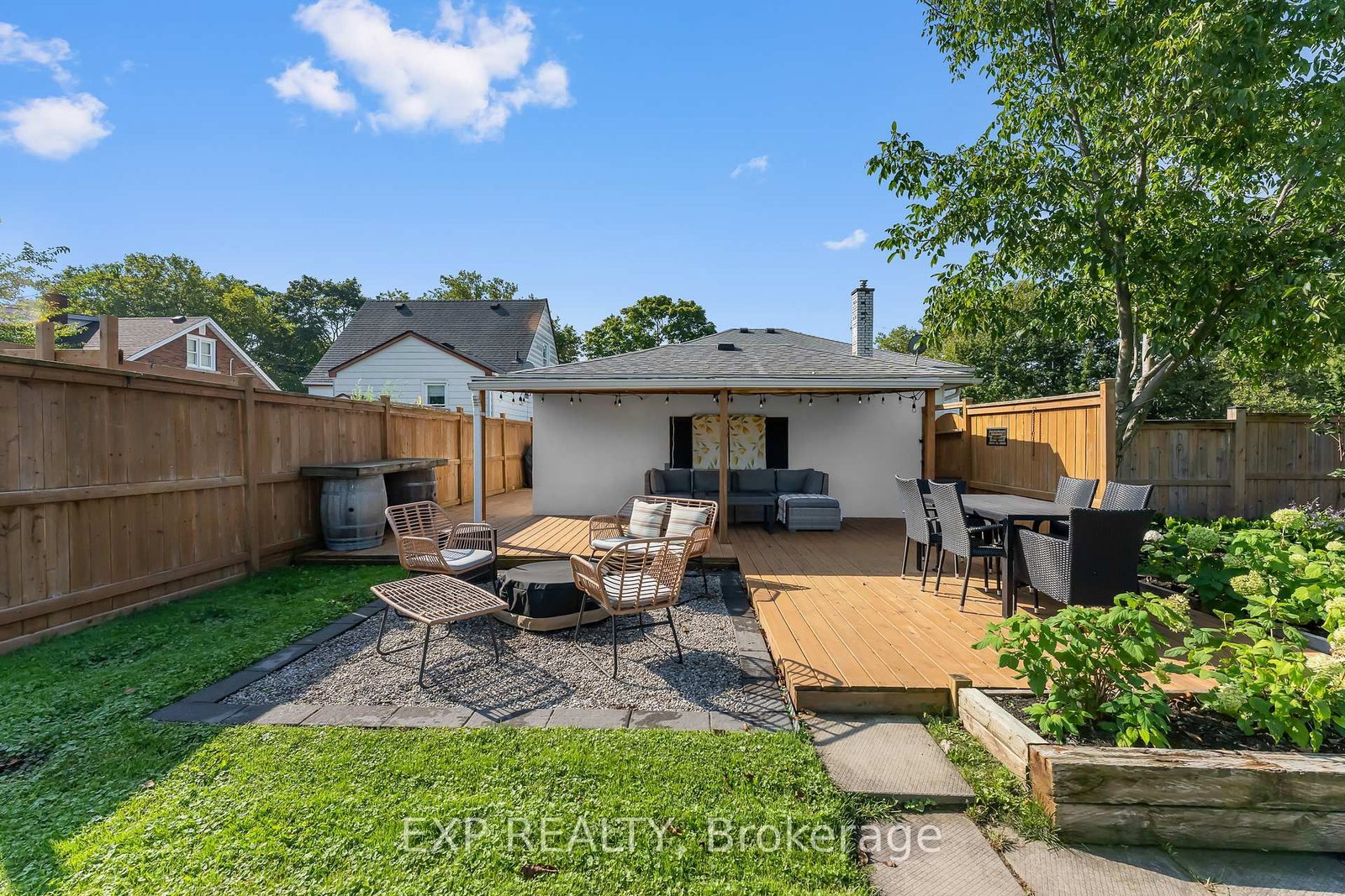 14 Mcdonald Avenue • Thorold, ON photo 43