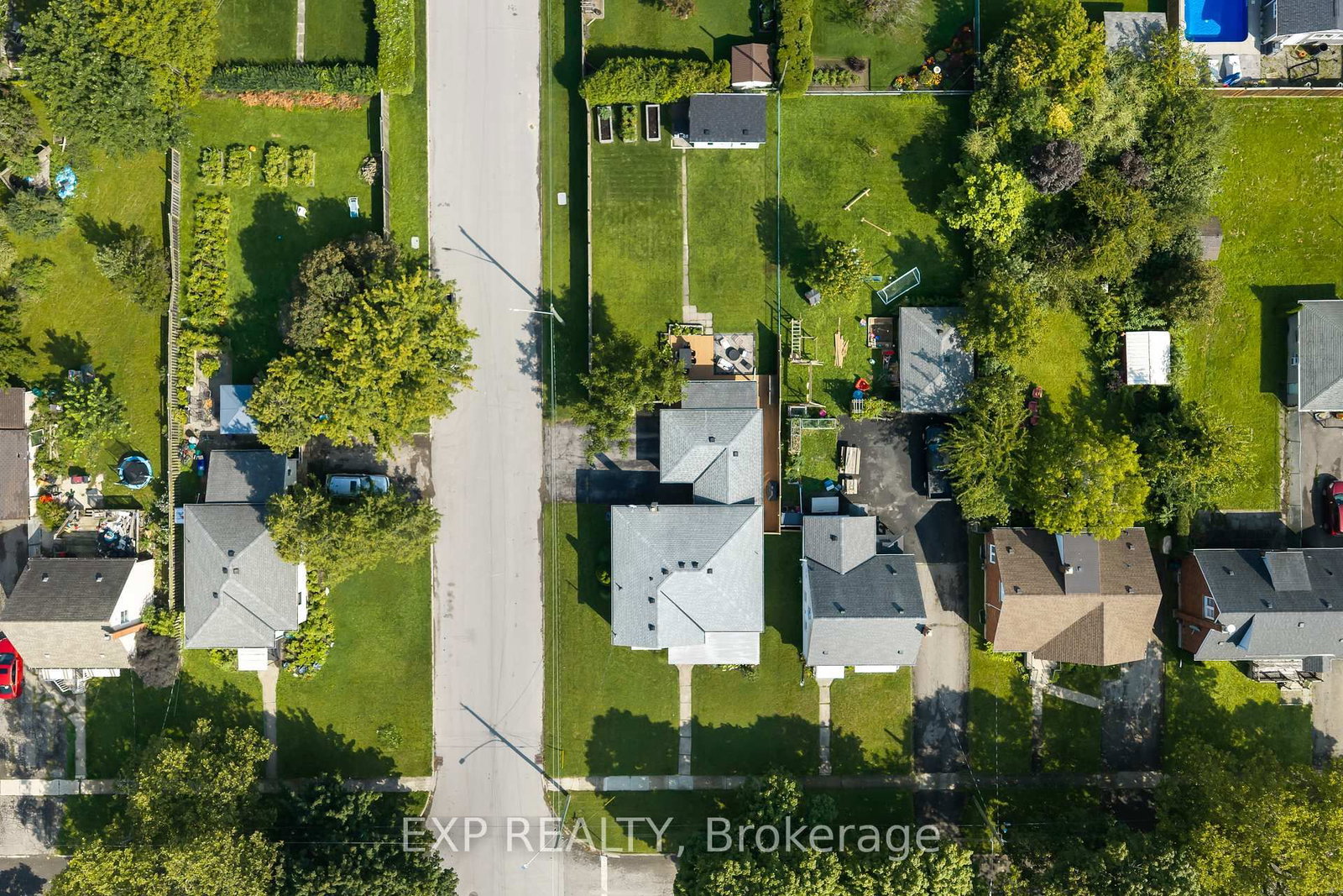 14 Mcdonald Avenue • Thorold, ON photo 48