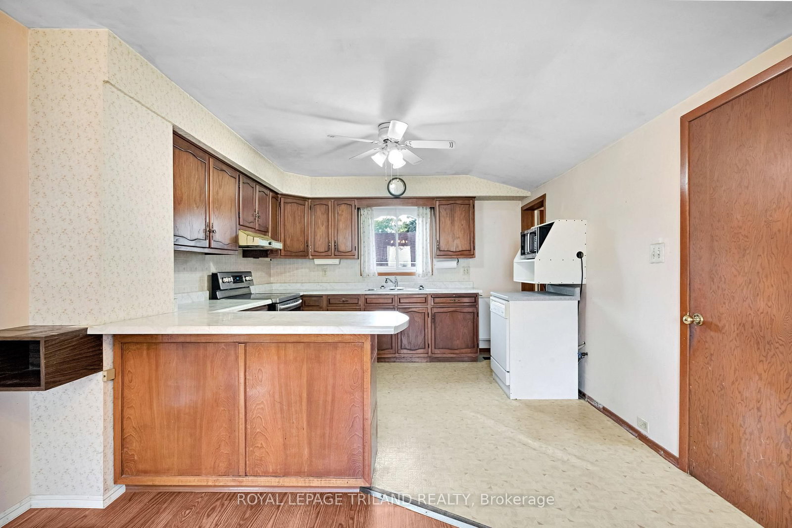 15 Antrim Street • St. Thomas, ON photo 11