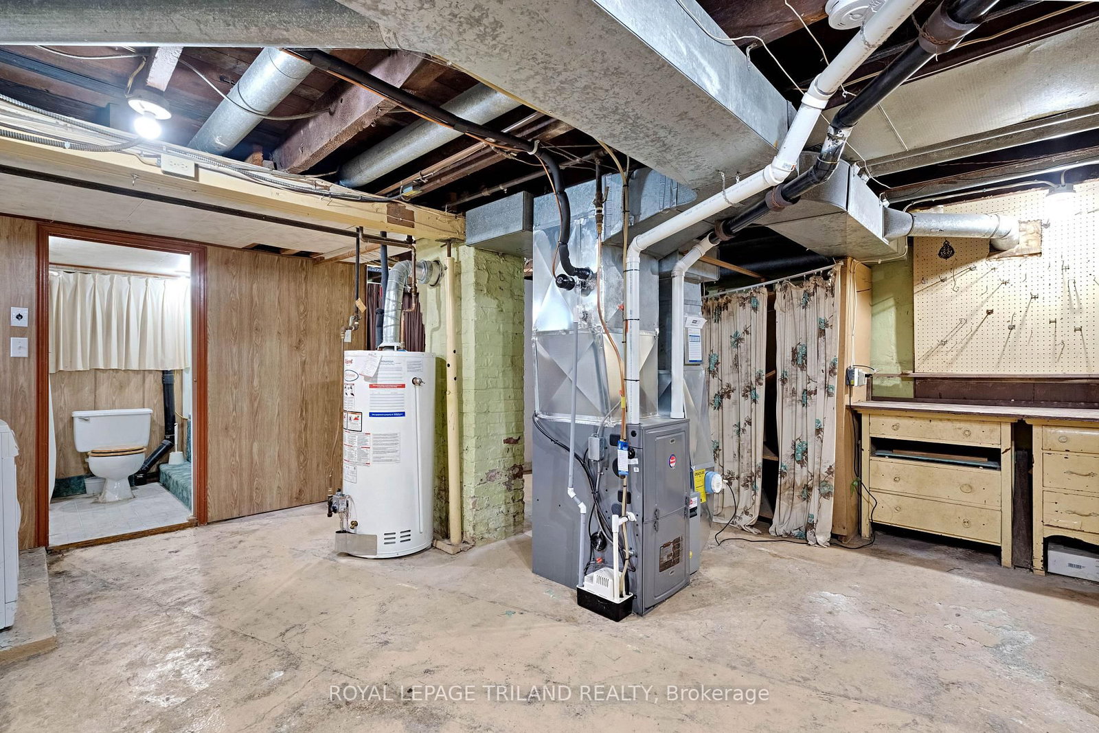 15 Antrim Street • St. Thomas, ON photo 21