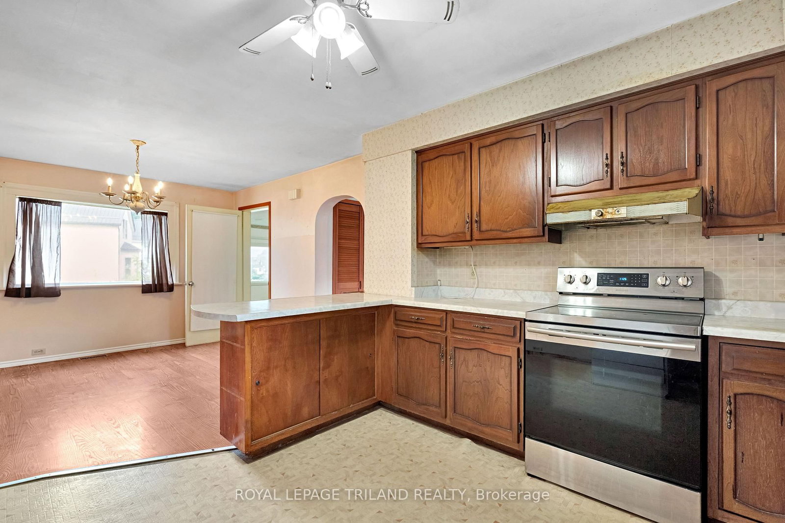 15 Antrim Street • St. Thomas, ON photo 9