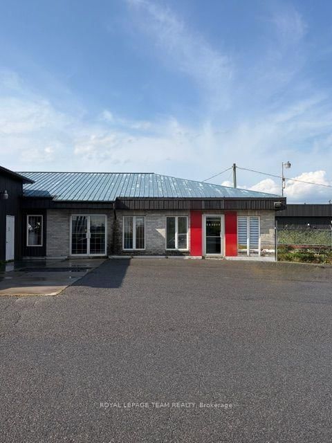 970 Burton Road, Russell