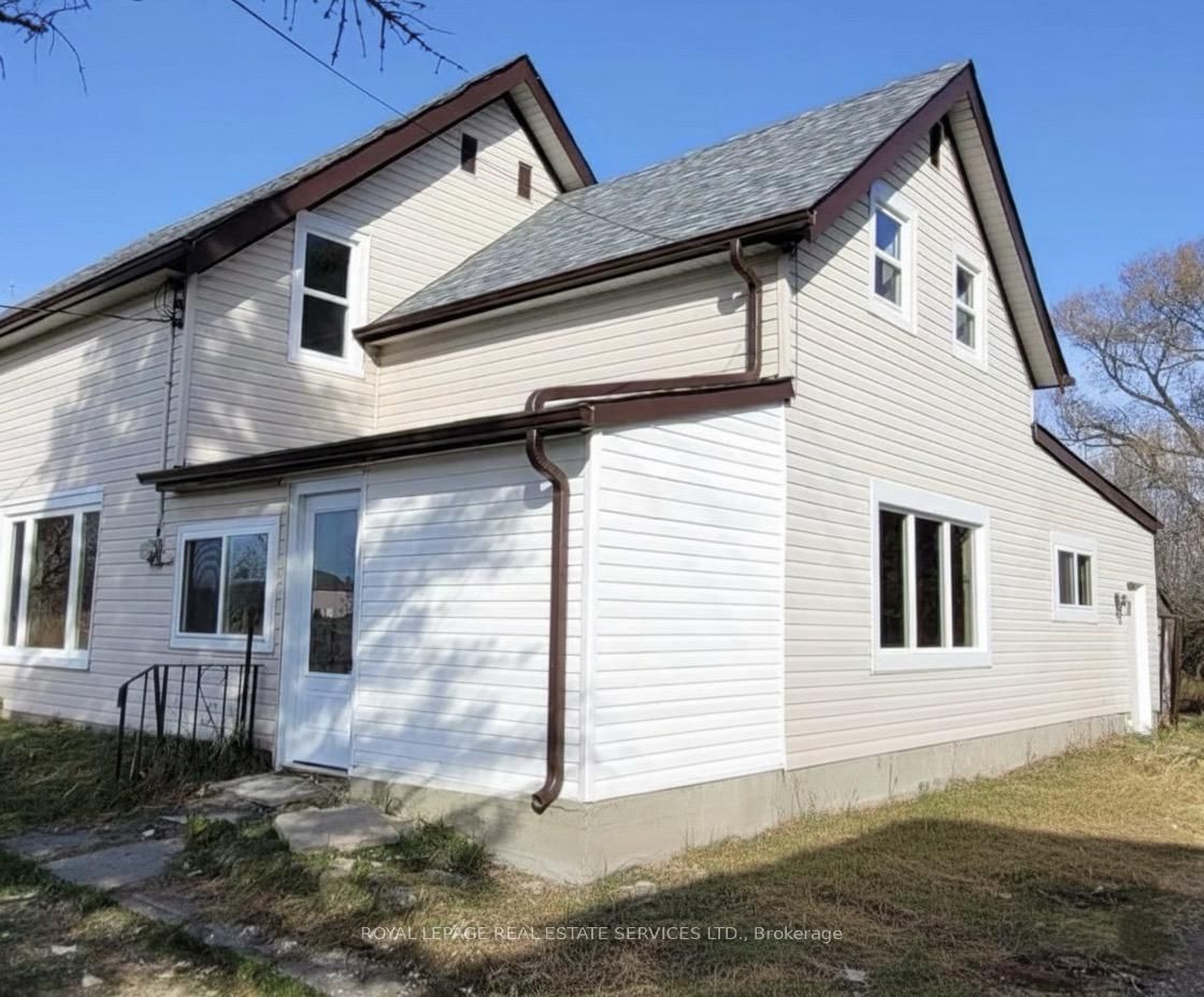 21062 Loyalist Parkway • Prince Edward County, ON photo 1
