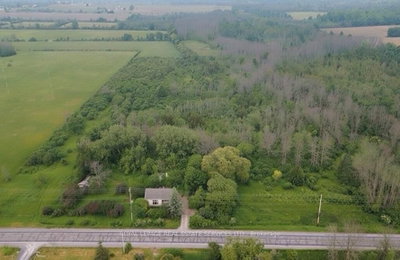 21062 Loyalist Parkway • Prince Edward County, ON photo 3