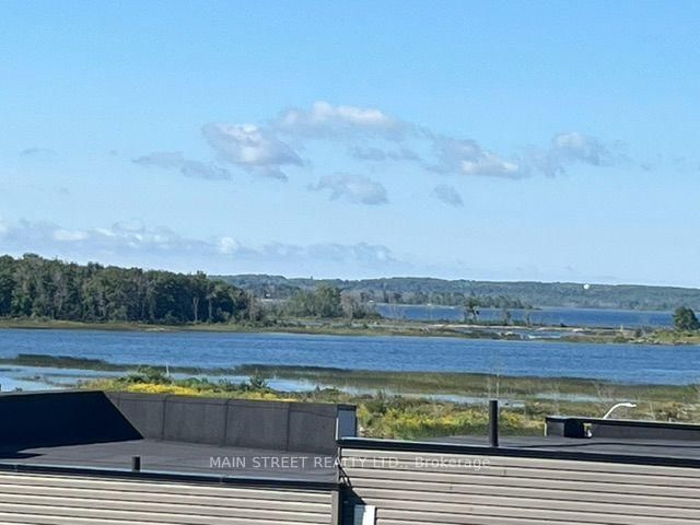 93 Marina Village Drive • Georgian Bay, ON photo 2