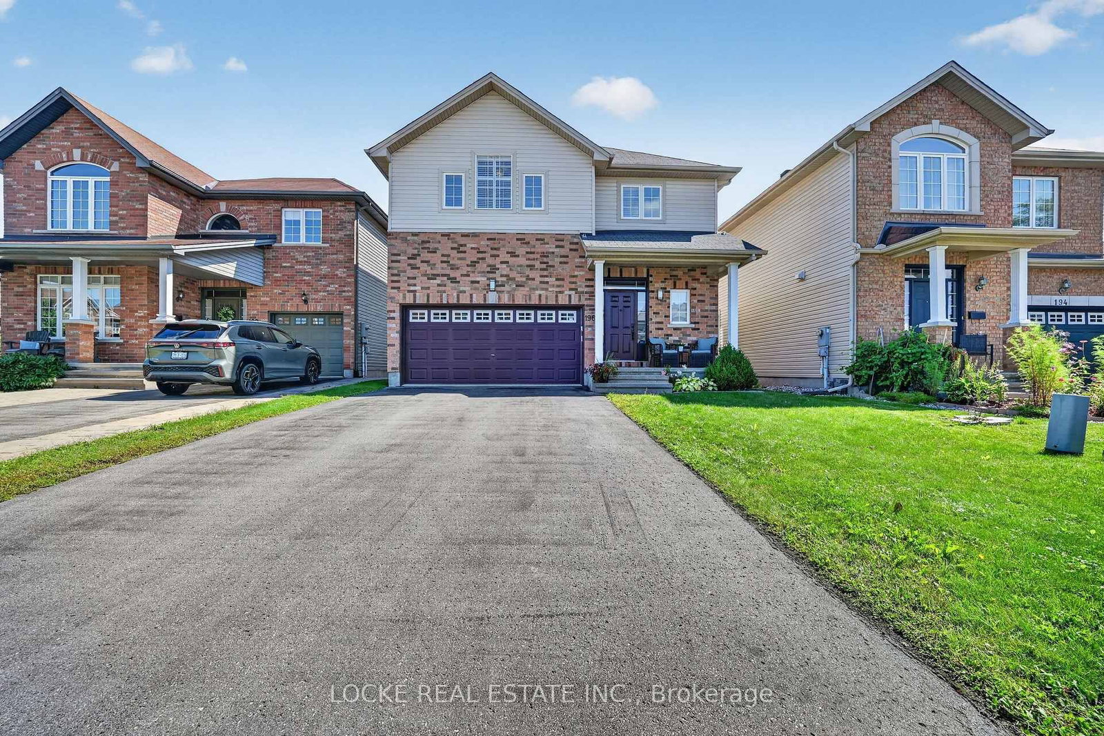 Detached House for sale at 196 Felicity Crescent, Ottawa, Ontario, K1W 0C2 - Mer Bleue/Bradley Estates/Anderson Park - MLS: X13743958