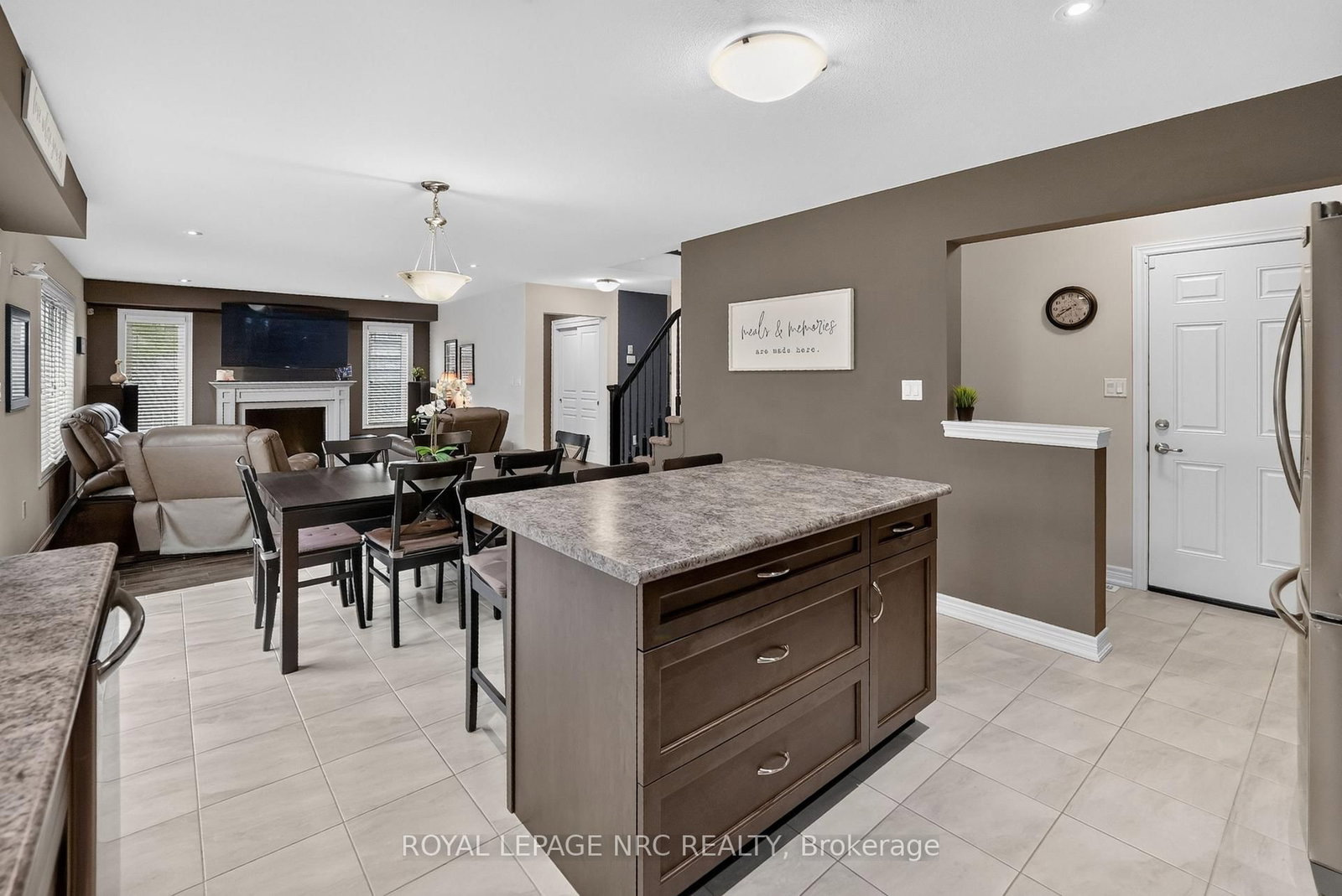 7794 Clendenning Street • Niagara Falls, ON photo 12