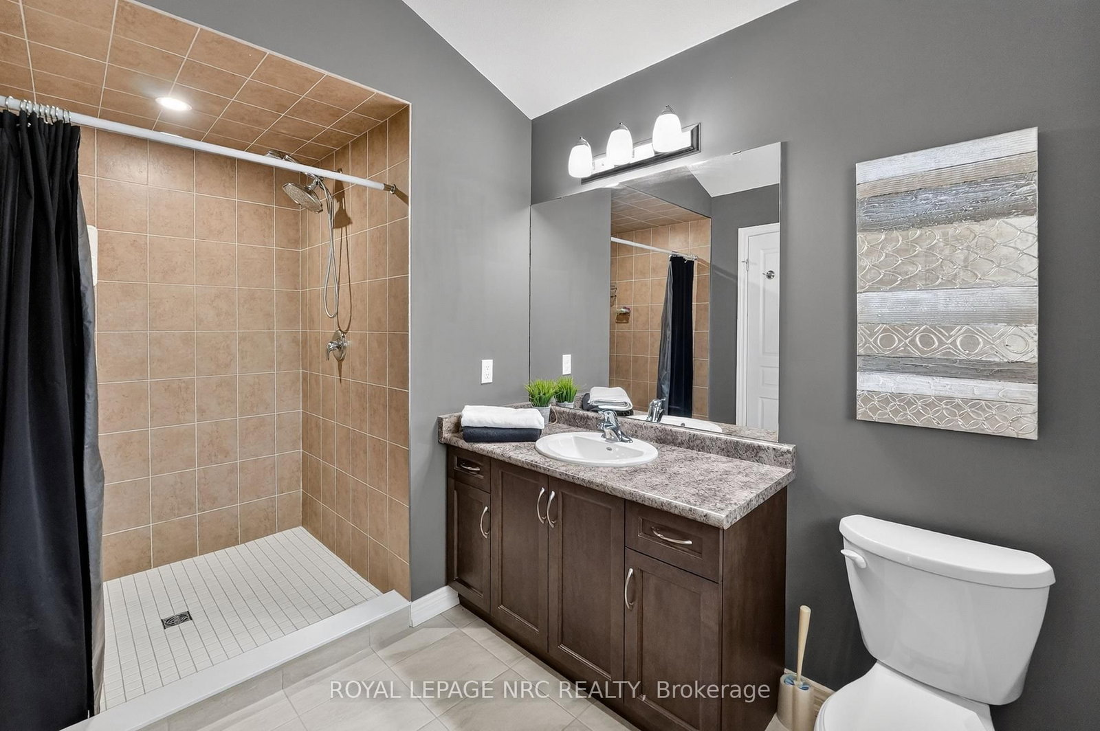 7794 Clendenning Street • Niagara Falls, ON photo 17