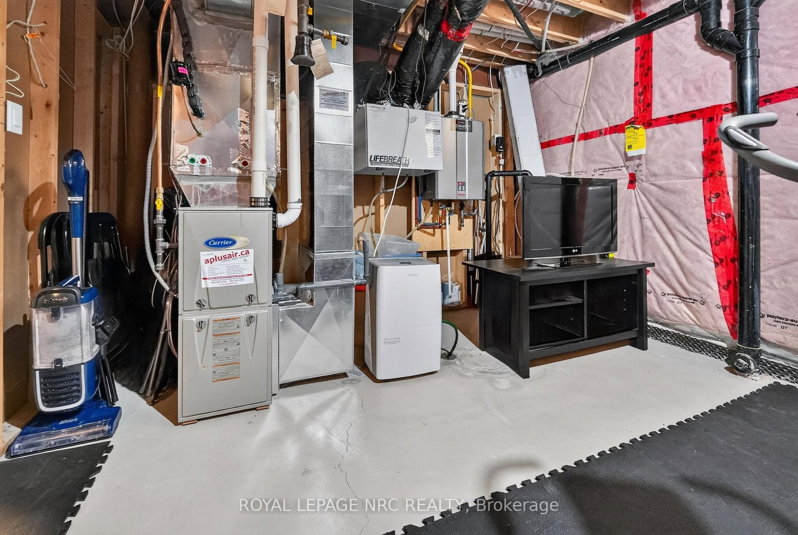 7794 Clendenning Street • Niagara Falls, ON photo 32