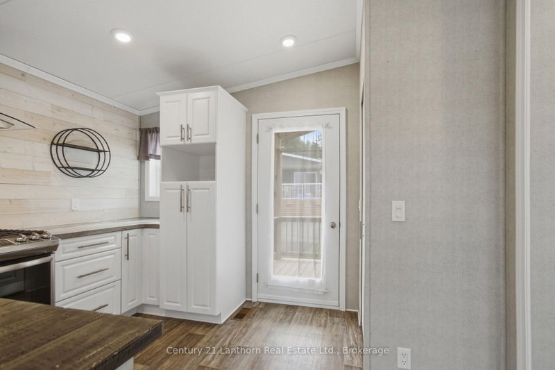 18 - 484 Frankford Stirling Road