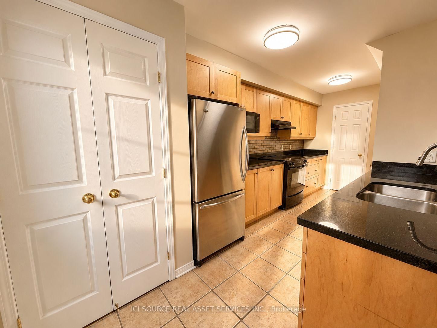 358 Wisteria Crescent • Ottawa, ON photo 9