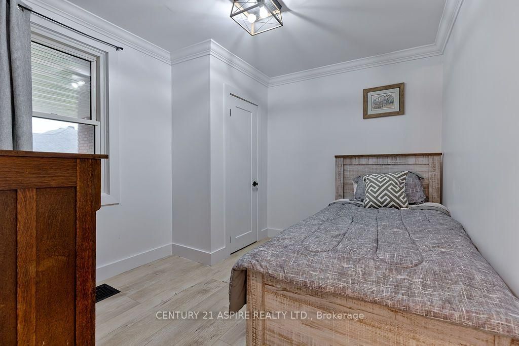 621 Bruham Avenue • Laurentian Valley, ON photo 17