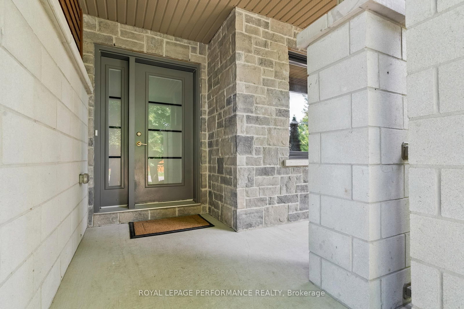 6 Brickyard Drive • Russell, ON photo 5