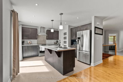 6 Brickyard Drive • Russell, ON photo 8
