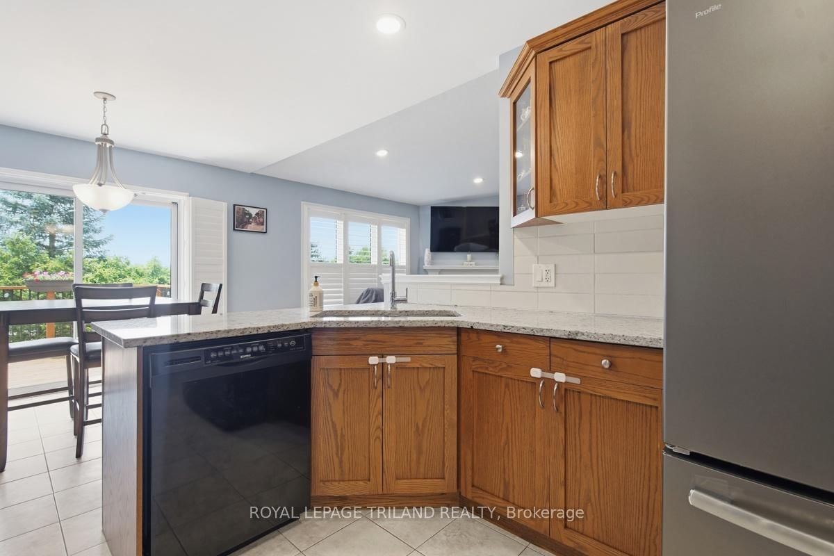 1731 Fiddlehead Place • London North, ON photo 14