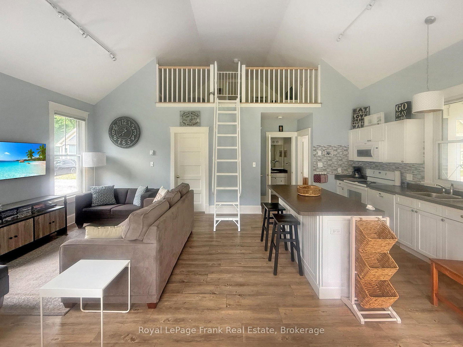 11 Hollow Lane • #219 • Prince Edward County, ON photo 21