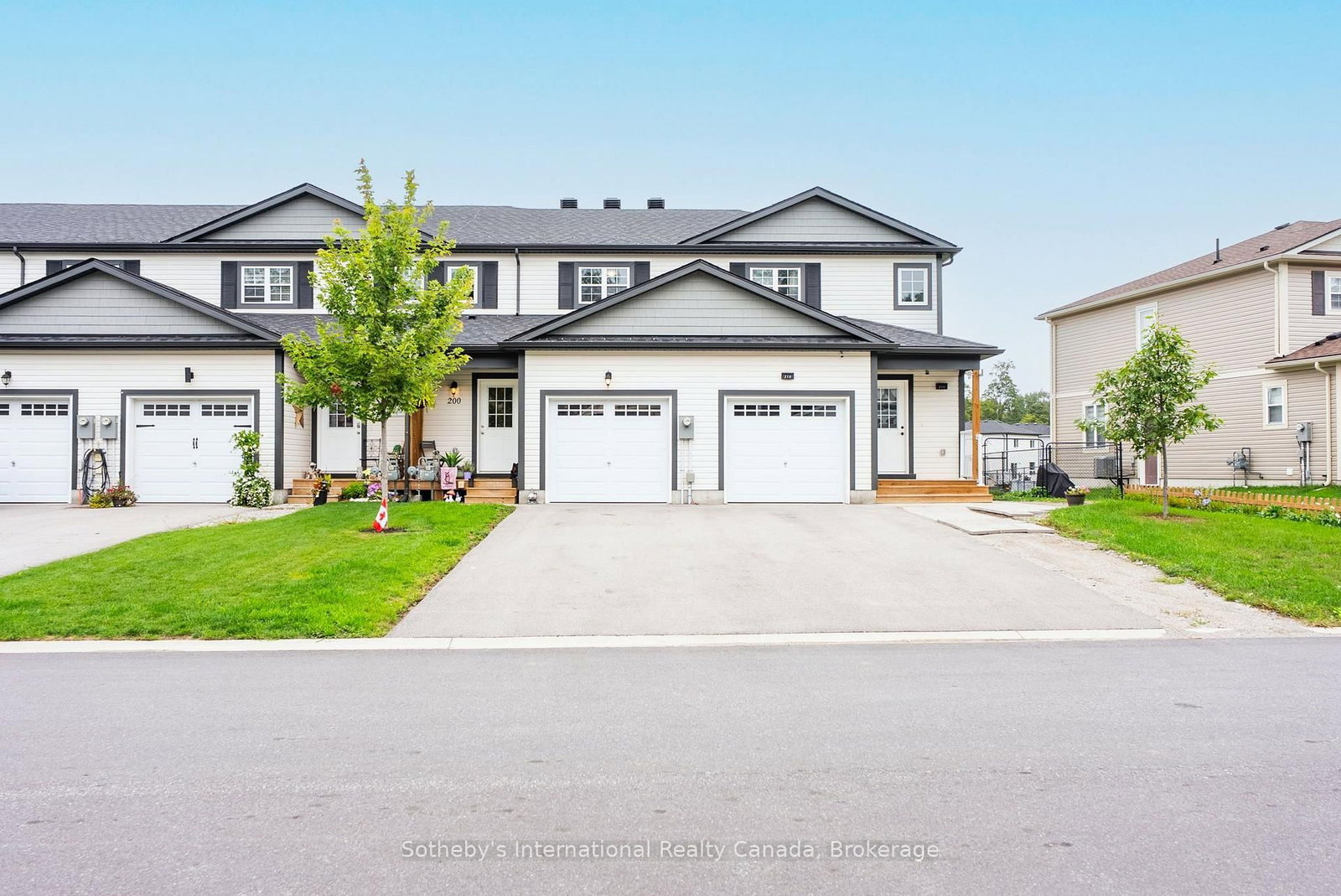 200 Daffodil Court • Gravenhurst, ON photo 1