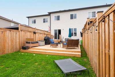 200 Daffodil Court • Gravenhurst, ON photo 9