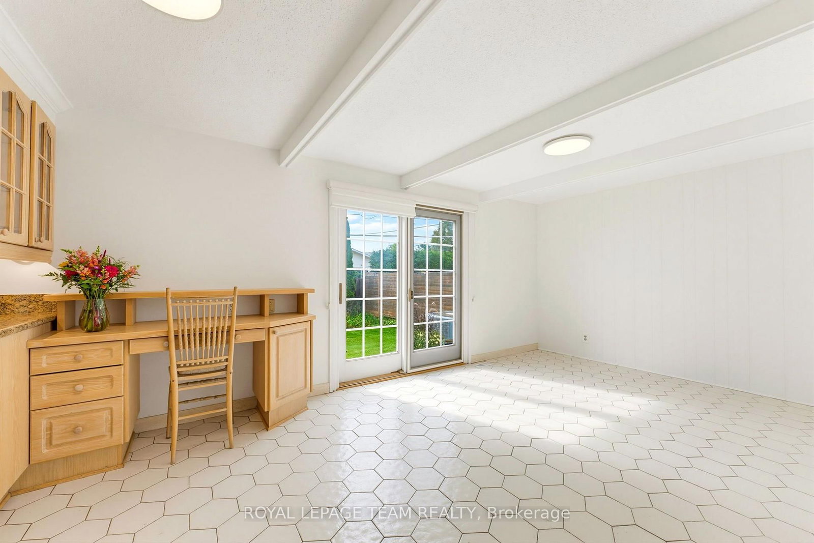 115 Beaver Ridge • Ottawa, ON photo 8