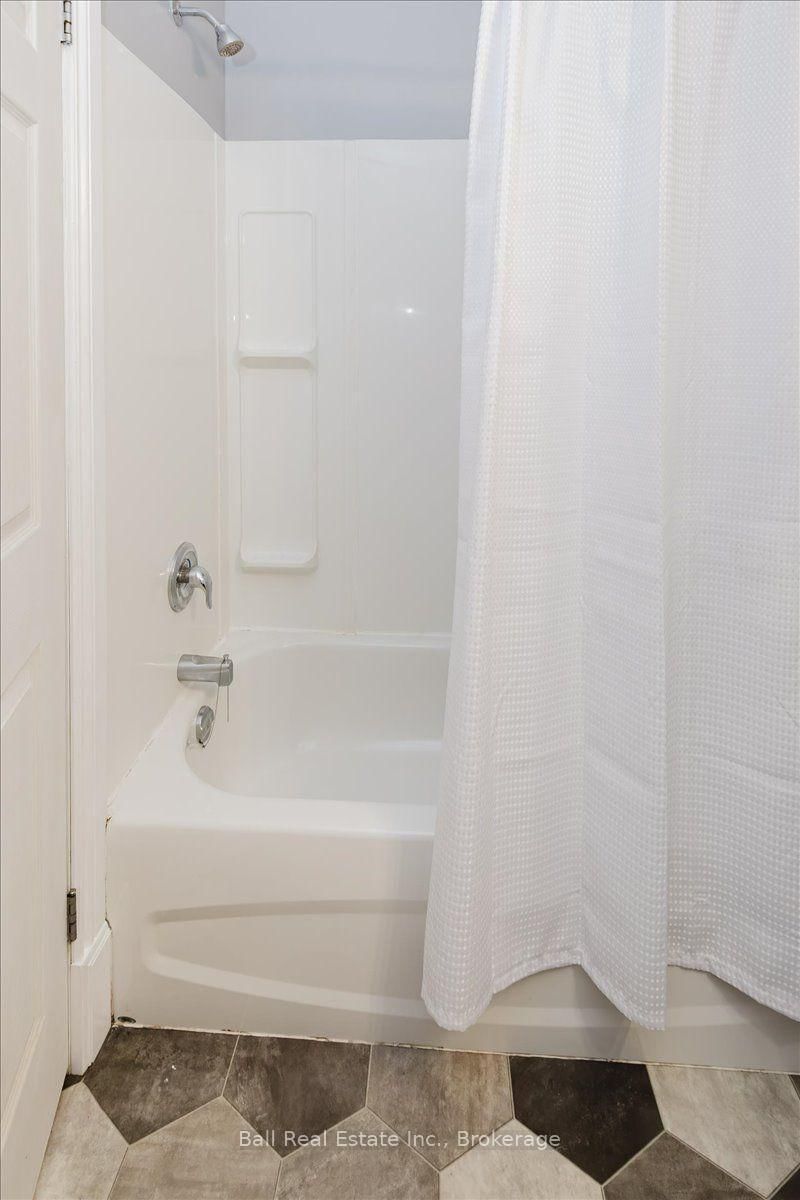 47 Park Street S • Peterborough, ON photo 33