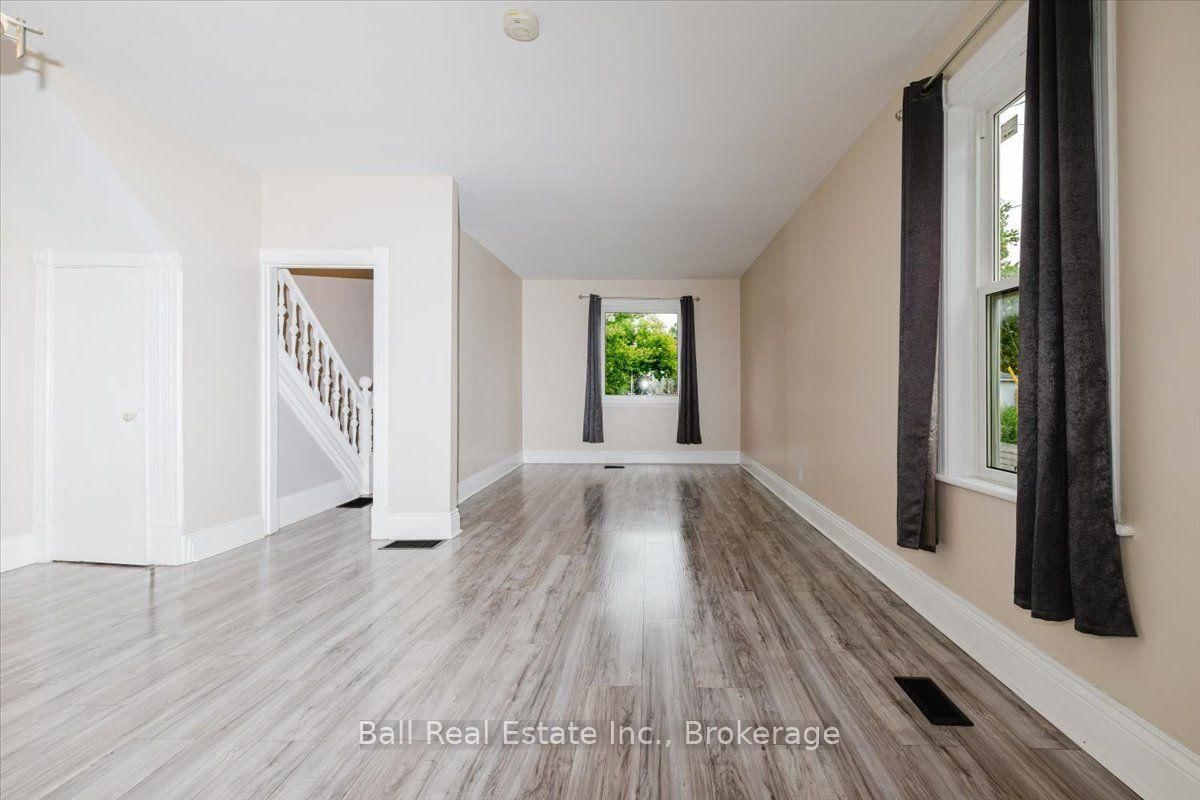 47 Park Street S • Peterborough, ON photo 8