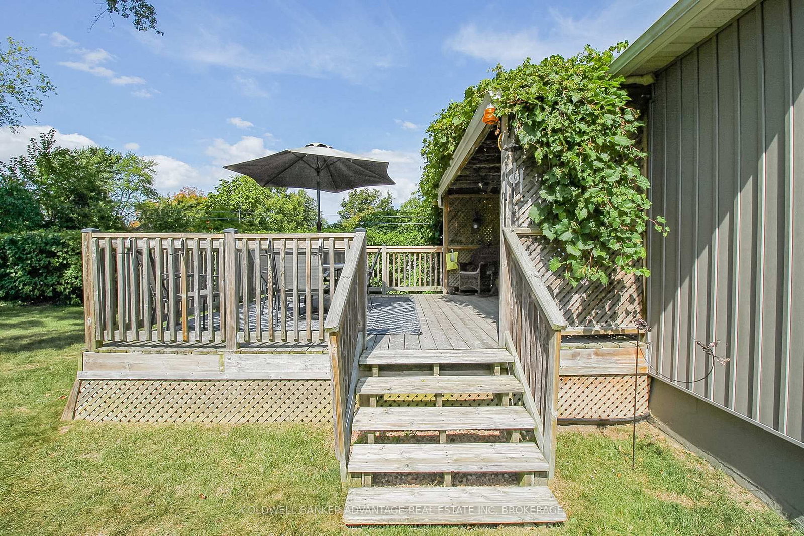43 Gram Avenue • Welland, ON photo 34