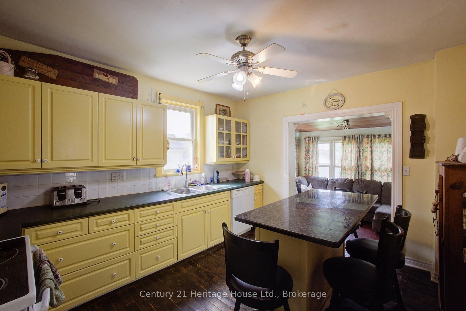 180 Bruce Street S • West Grey, ON photo 12