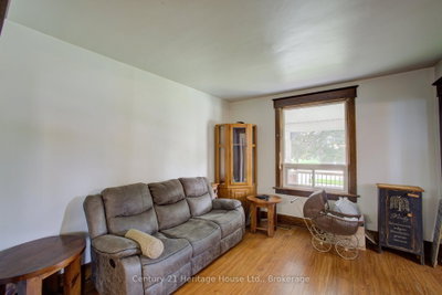 180 Bruce Street S • West Grey, ON photo 9