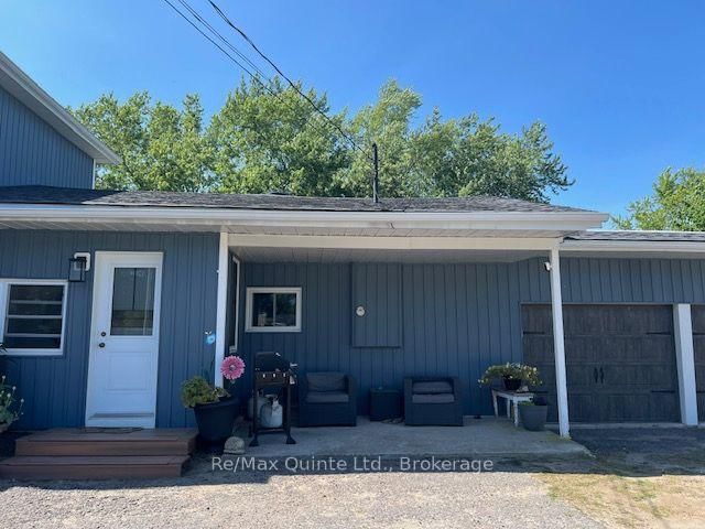 101 Roseland Drive • Quinte West, ON photo 2