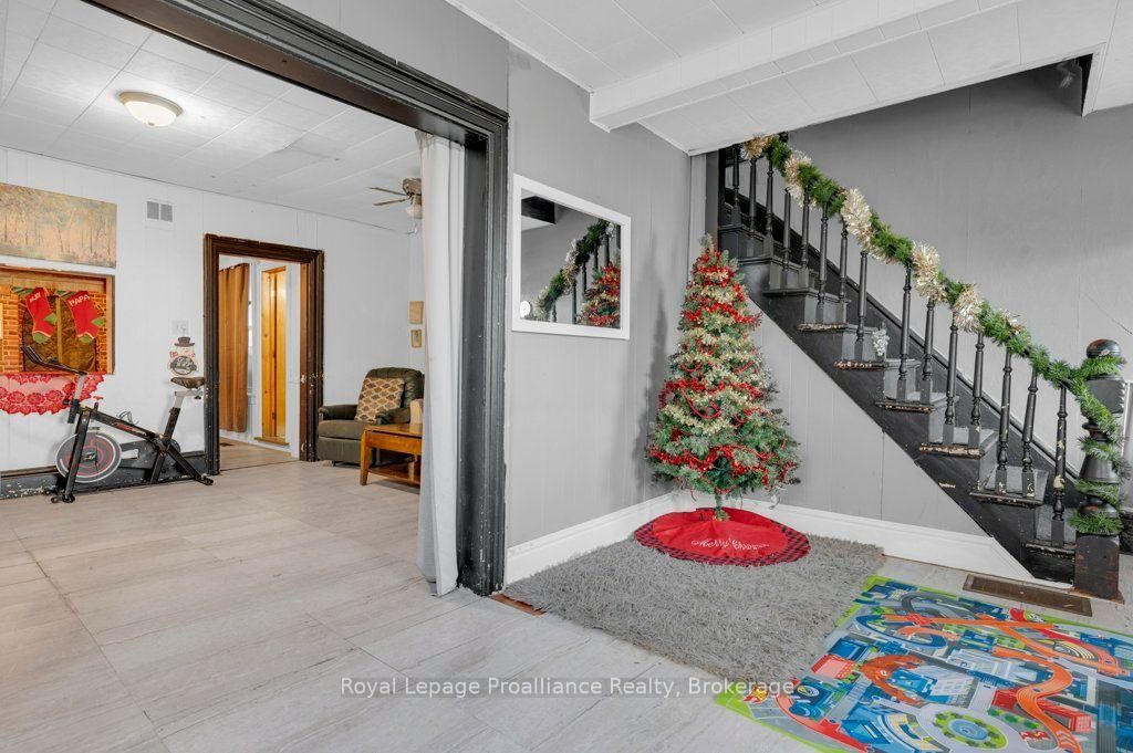 431 Main Street • Deseronto, ON photo 12