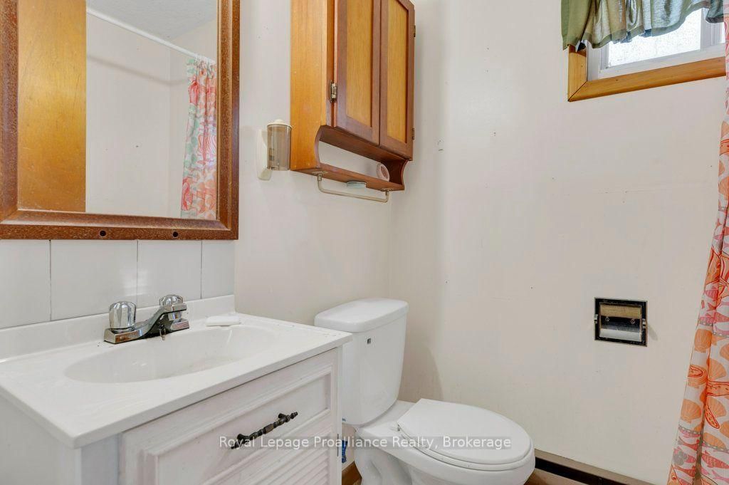 431 Main Street • Deseronto, ON photo 28