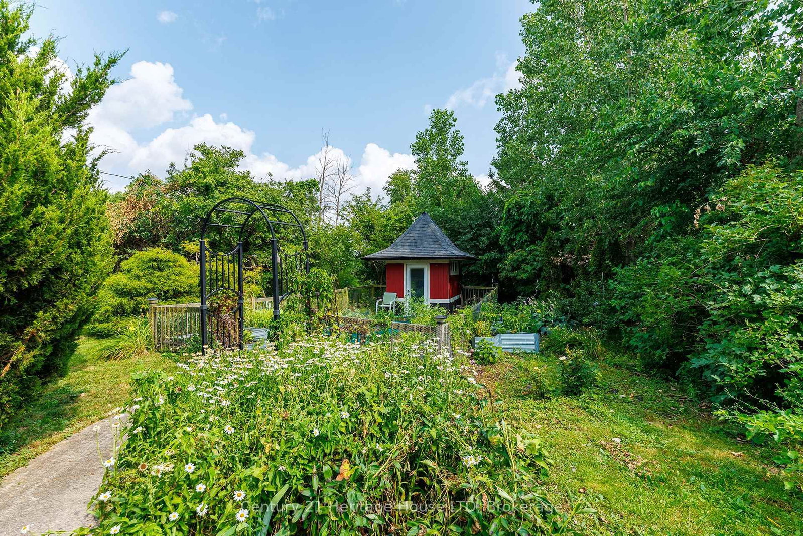 134 Albany Street • Fort Erie, ON photo 44