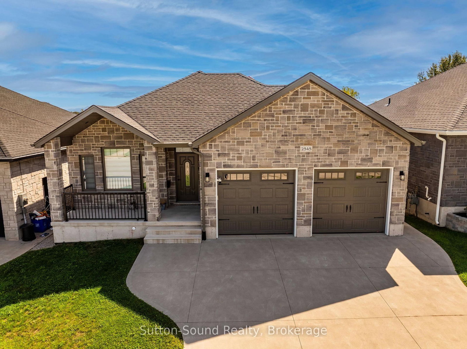 2545 9th Avenue E • Owen Sound, ON photo 1