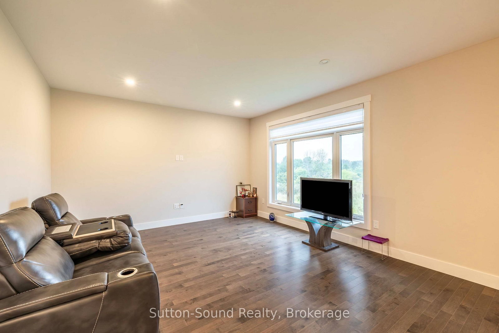 2545 9th Avenue E • Owen Sound, ON photo 6