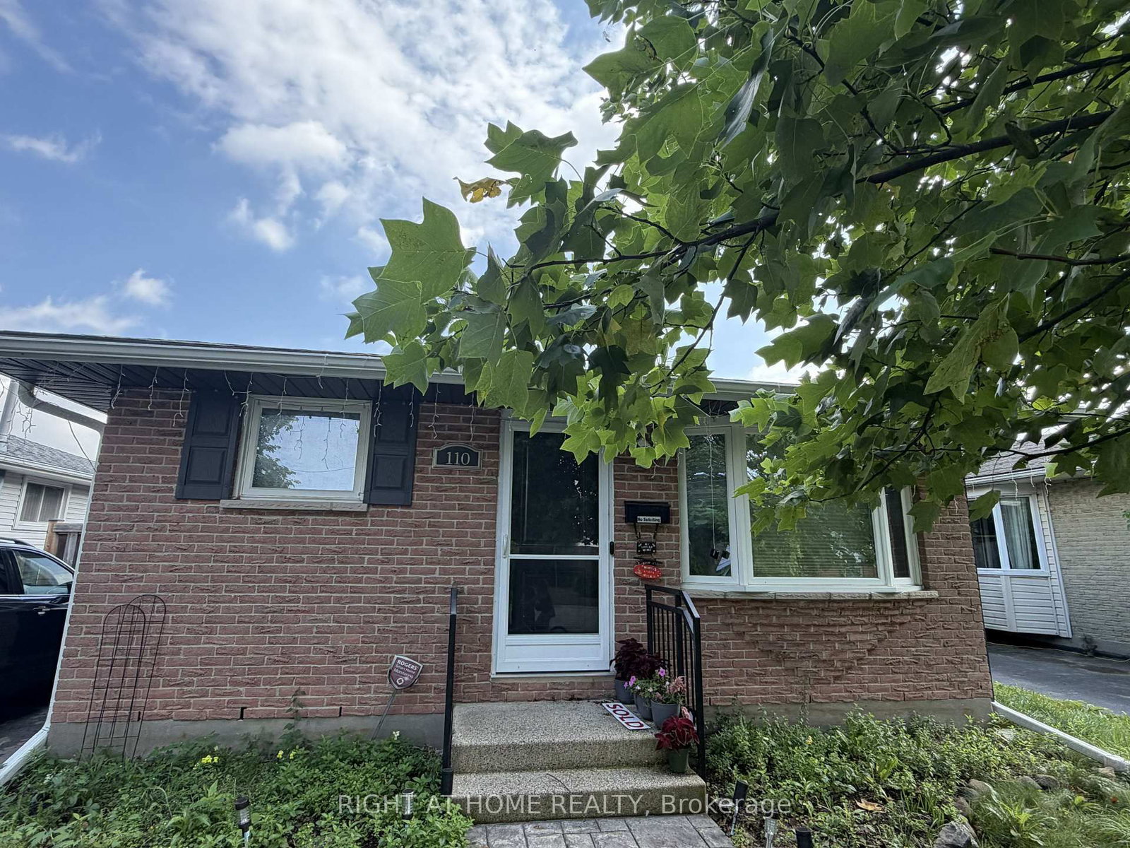 110 MURIEL Crescent • London South, ON photo 2