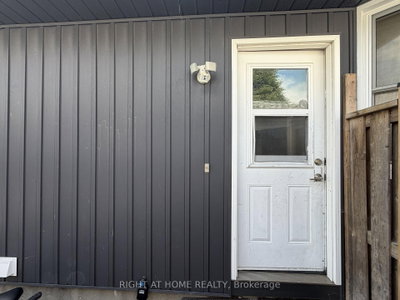 110 MURIEL Crescent • London South, ON photo 5