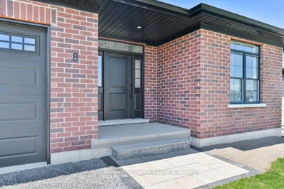 8 Dunmor Street • Stirling, ON photo 4
