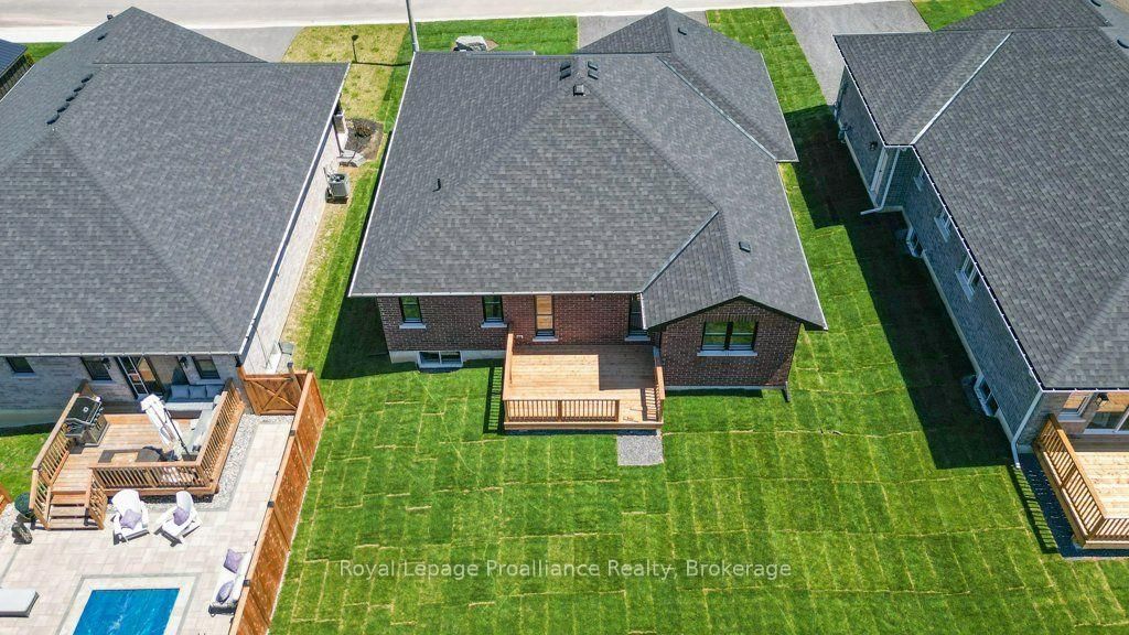 8 Dunmor Street • Stirling, ON photo 40