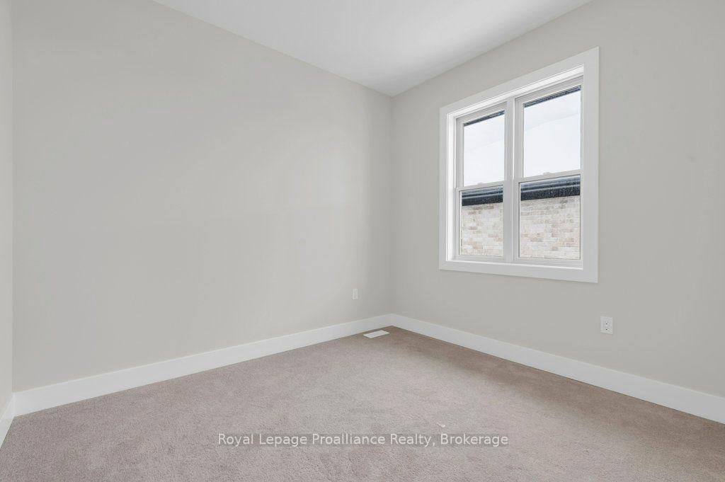 8 Dunmor Street • Stirling, ON photo 8