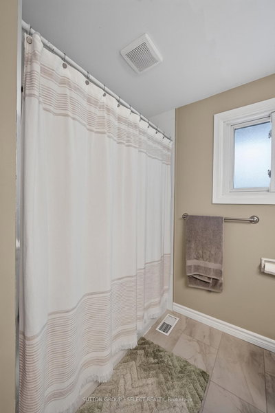 183-185 VANCOUVER Street • London East, ON photo 9
