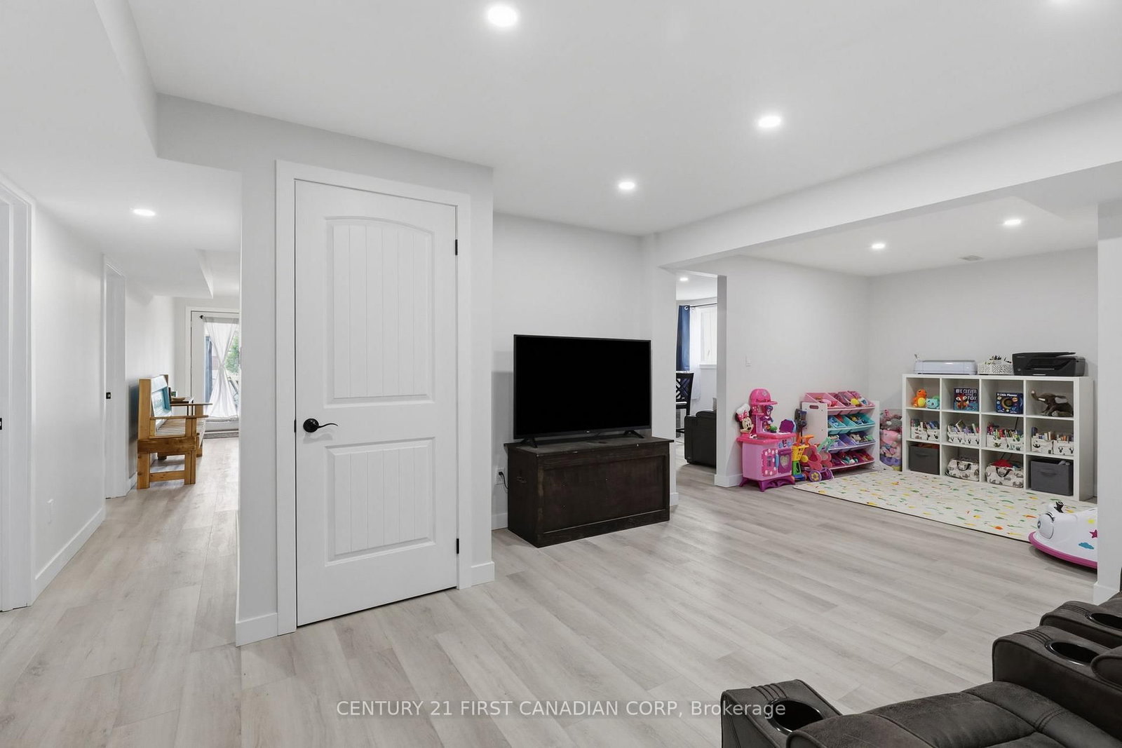 29 Nicoles Trail • Thames Centre, ON photo 25