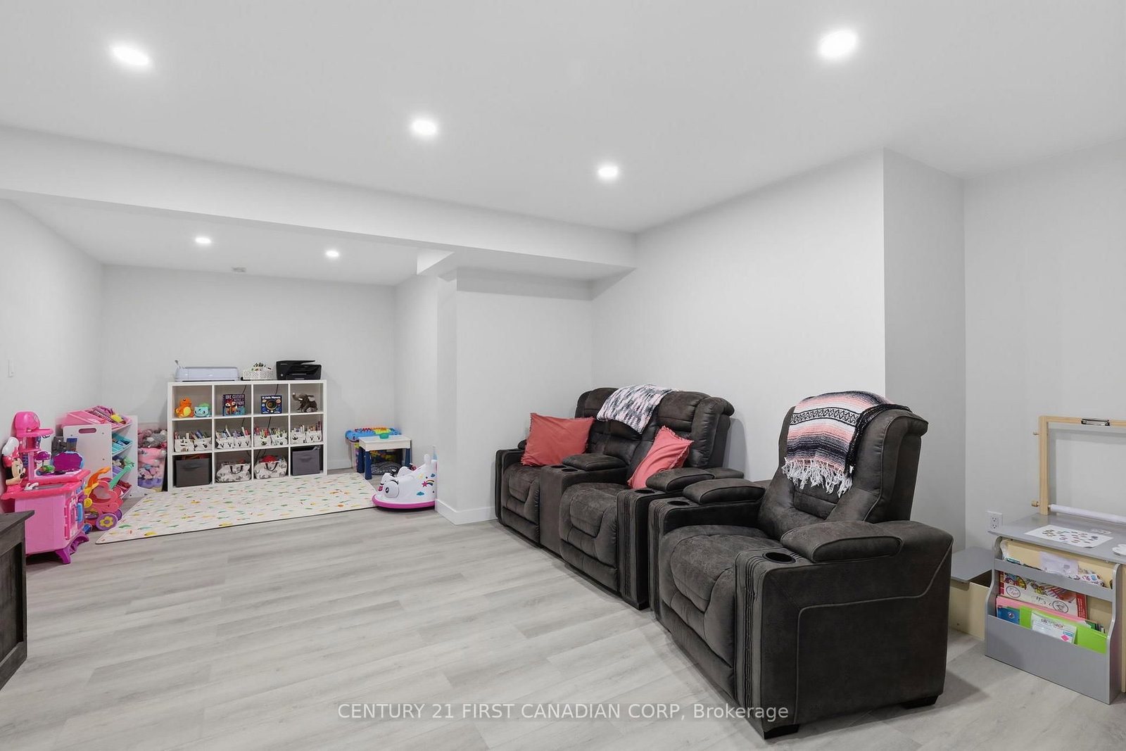 29 Nicoles Trail • Thames Centre, ON photo 26