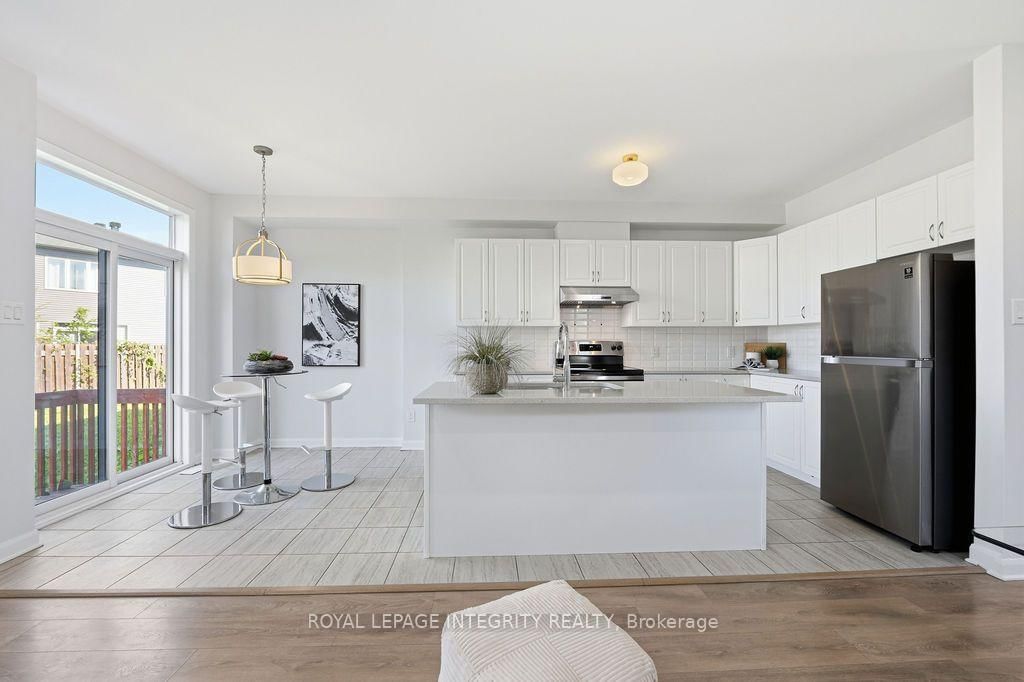1136 SPEEDVALE Court • Ottawa, ON photo 20